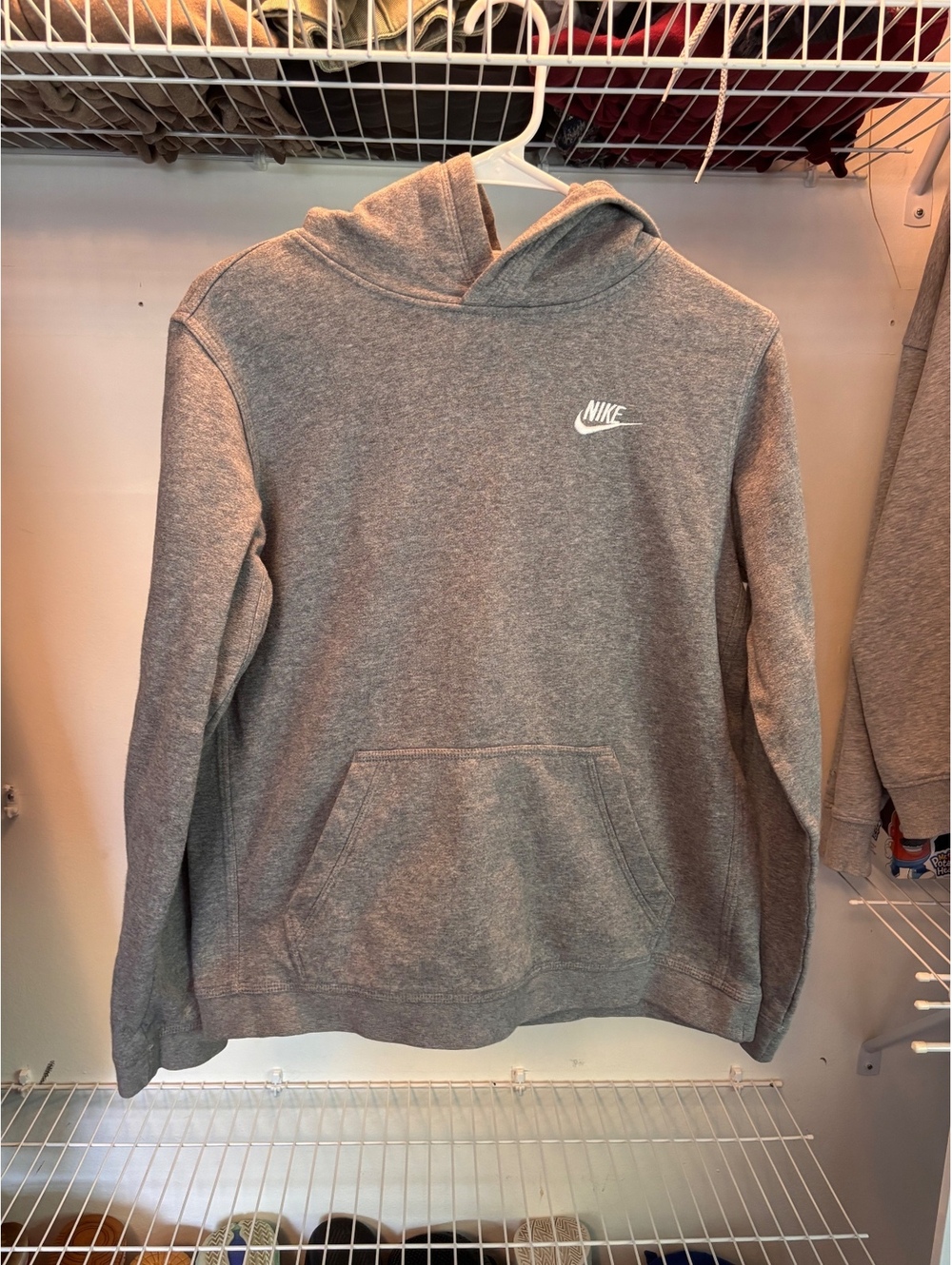 Nike Standard Fit Gray Hoodie Sweatshirt kids xl
